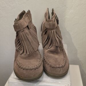 BAMBOO Taupe Fringe Suede Moccasin Ankle Boots